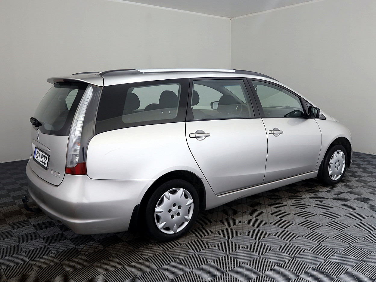 Mitsubishi Grandis Comfort Facelift 2.4 121kW