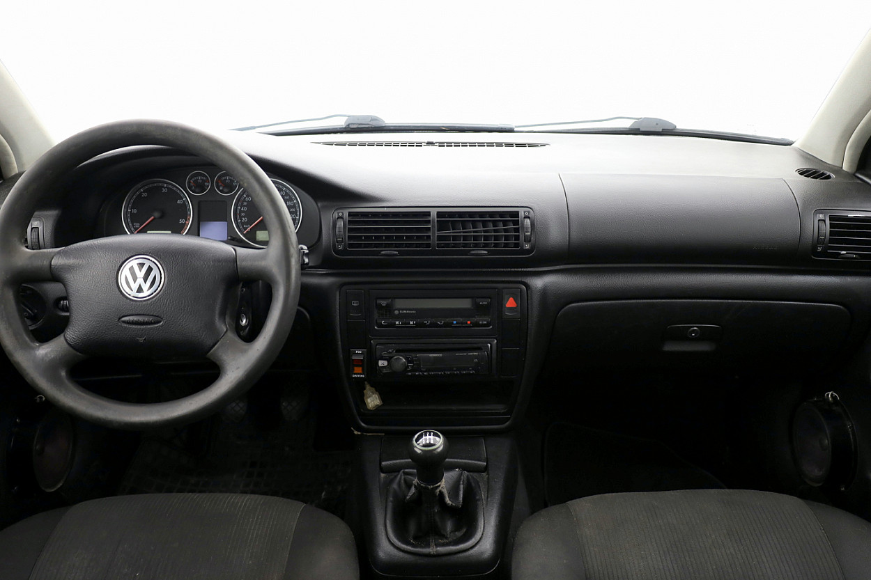 Volkswagen Passat Comfortline 1.9 TDI 74 kW - Photo 5