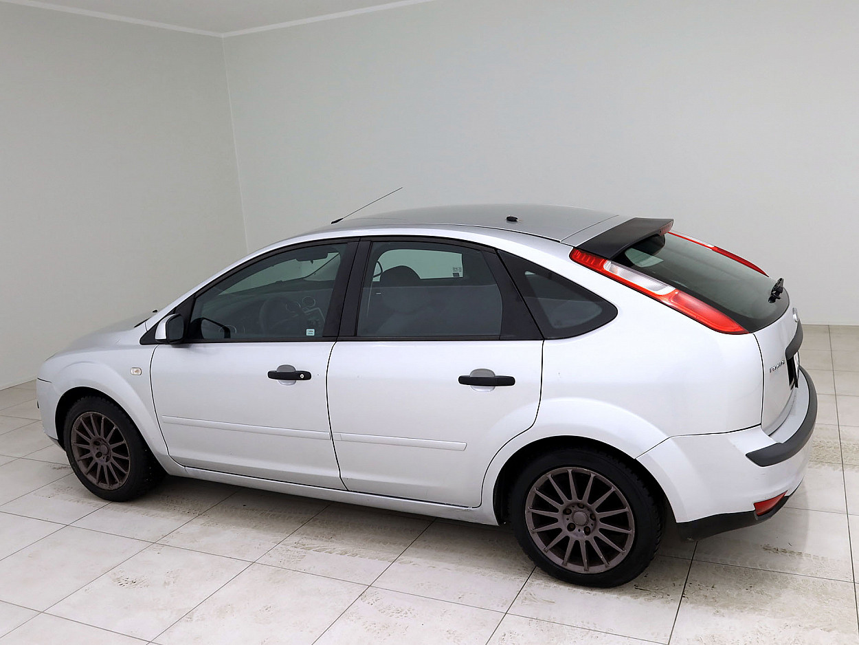 Ford Focus Trend 1.6 85 kW - Photo 4