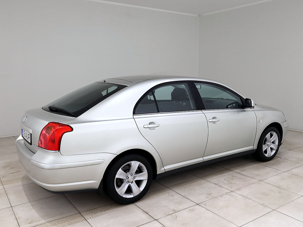 Toyota Avensis Linea Sol 1.6 81 kW - Photo 3