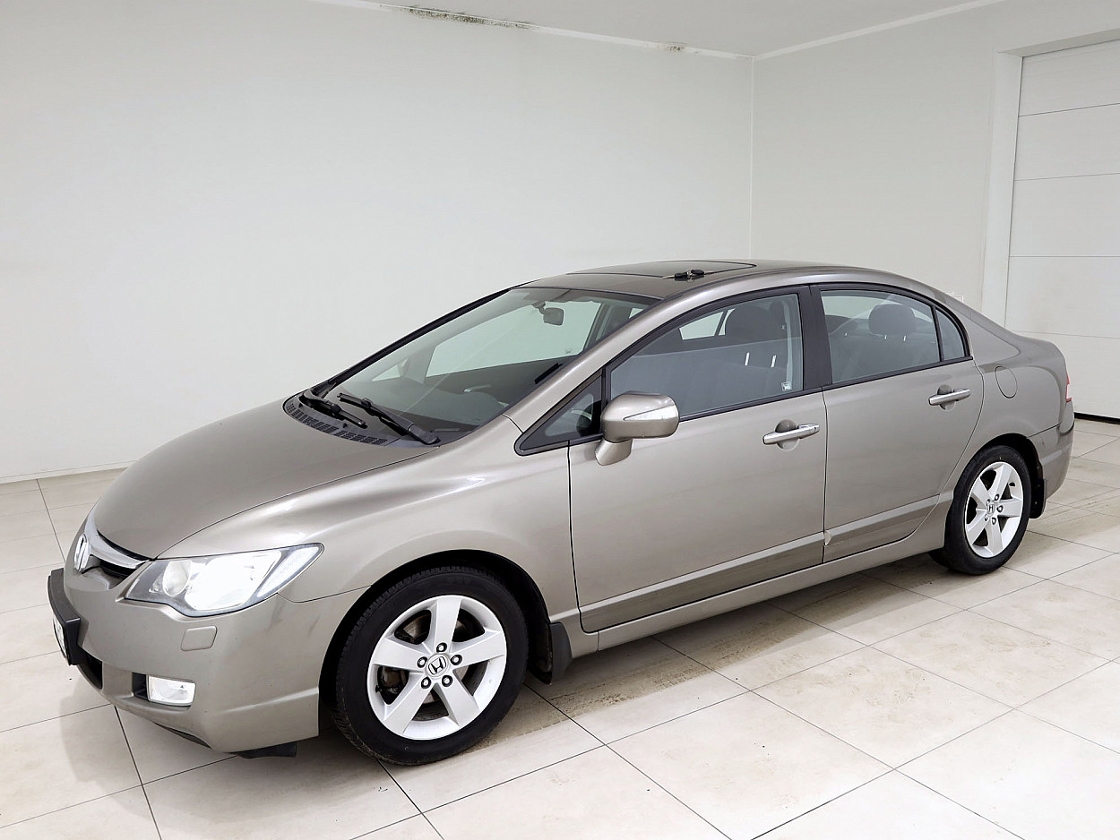 Honda Civic Elegance ATM 1.8 103 kW - Photo 2