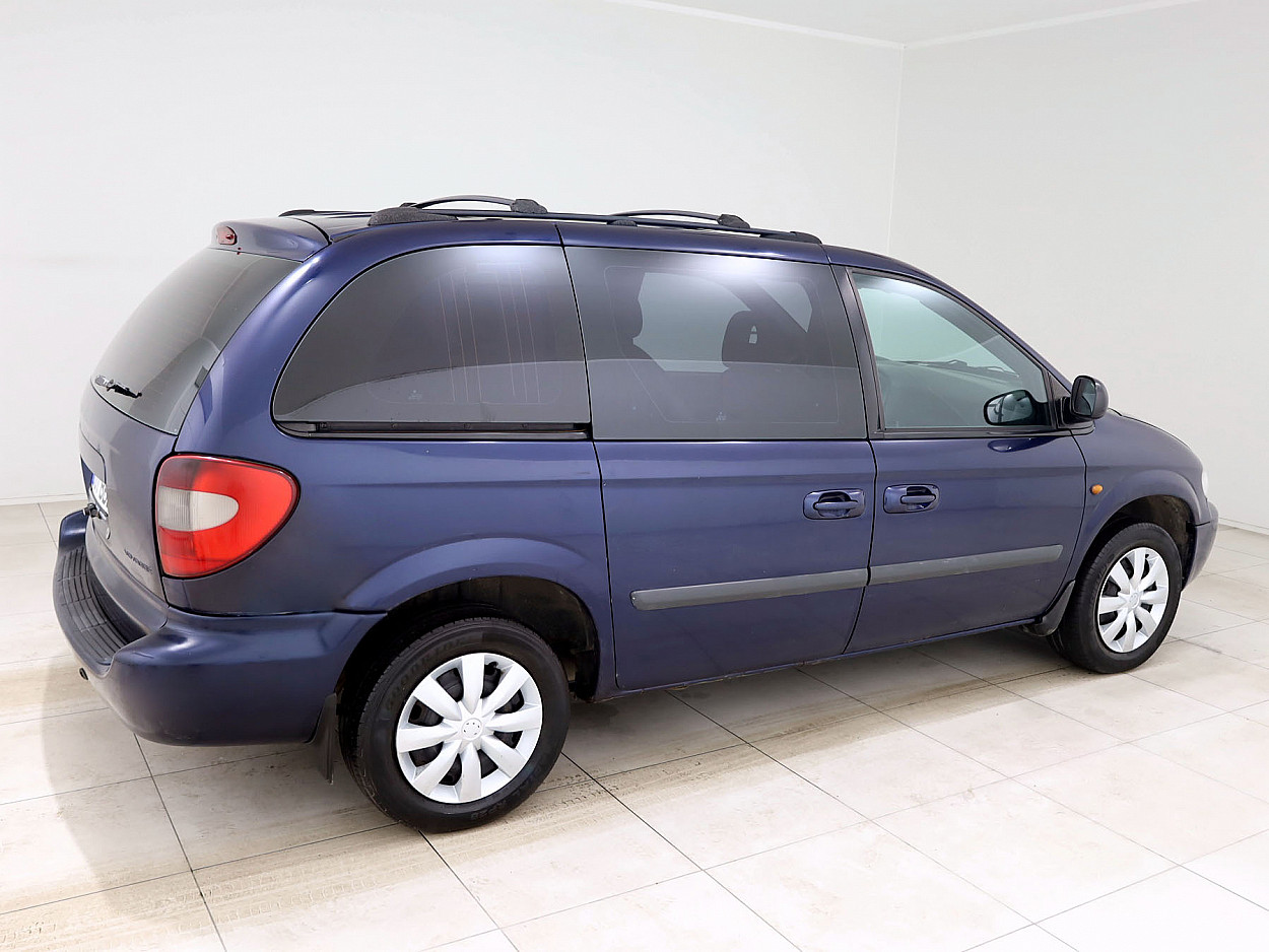 Chrysler Voyager Comfort ATM 2.8 CRD 110 kW - Photo 3