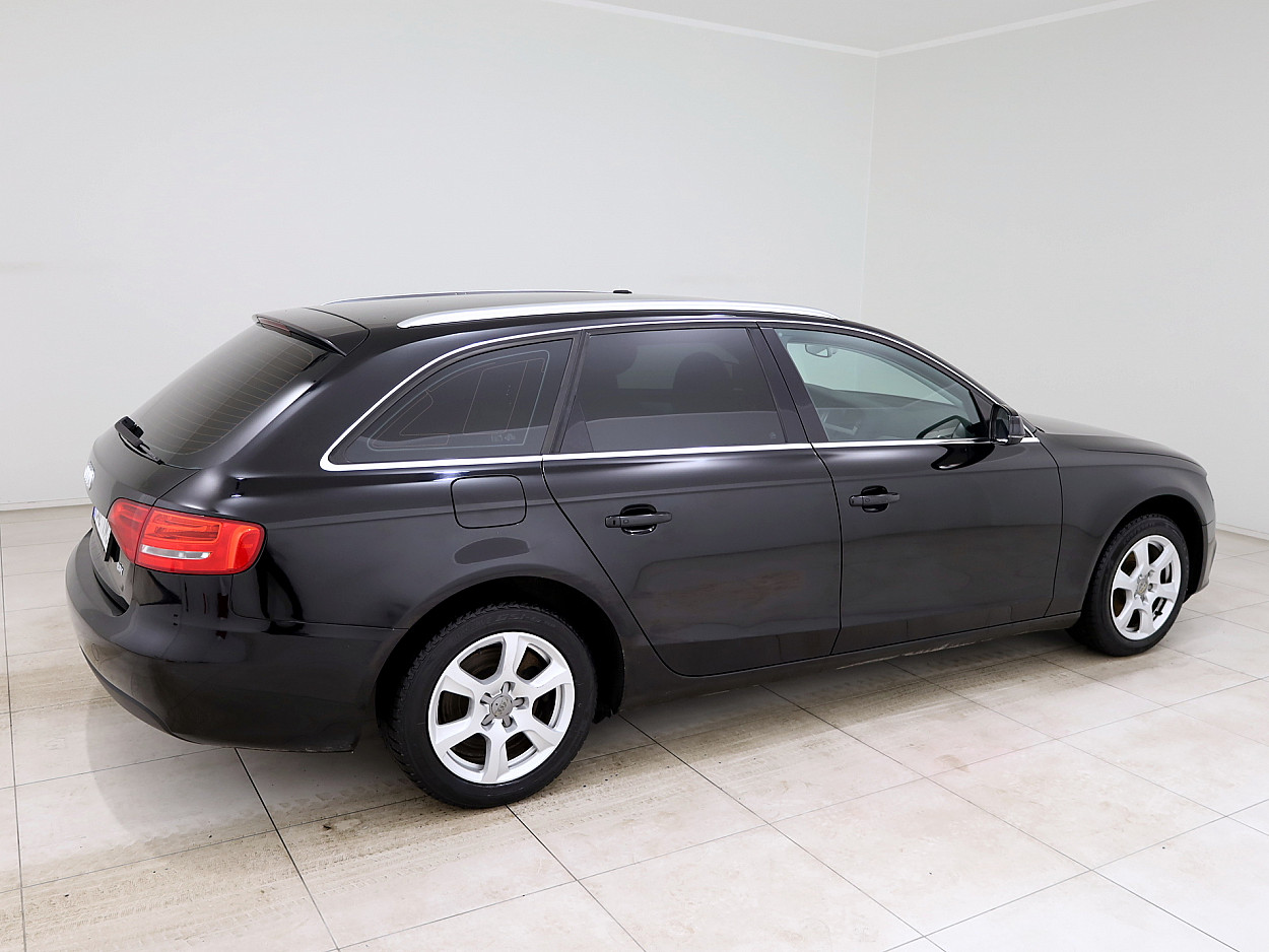 Audi A4 Avant Comfortline 1.8 118 kW - Photo 3