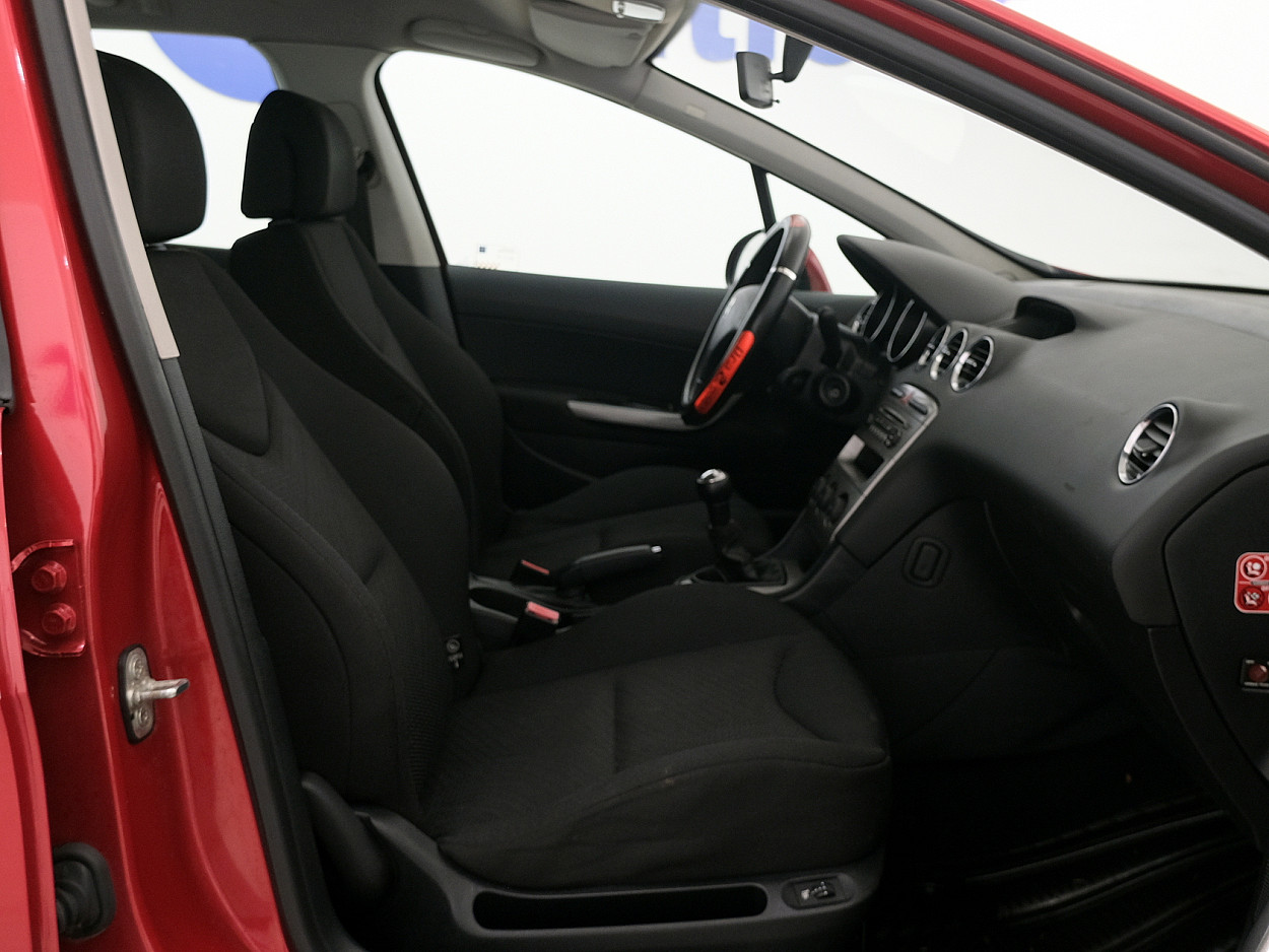 Peugeot 308 Facelift 1.6 88 kW - Photo 6