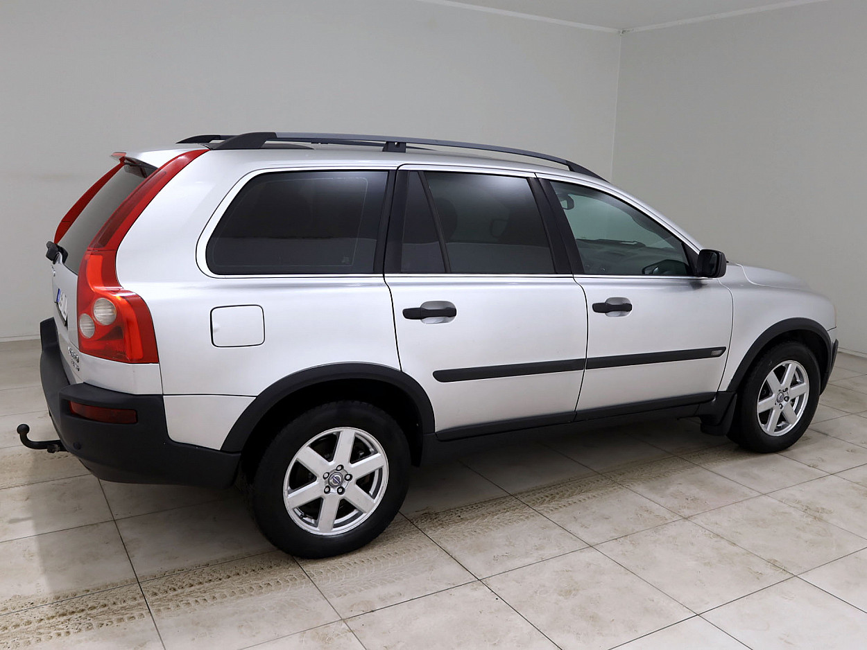 Volvo XC90 Summum ATM 2.4 D5 120 kW - Photo 3