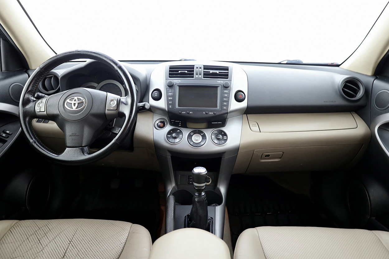 Toyota RAV4 Luxury 4x4 2.2 D-4D 130kW