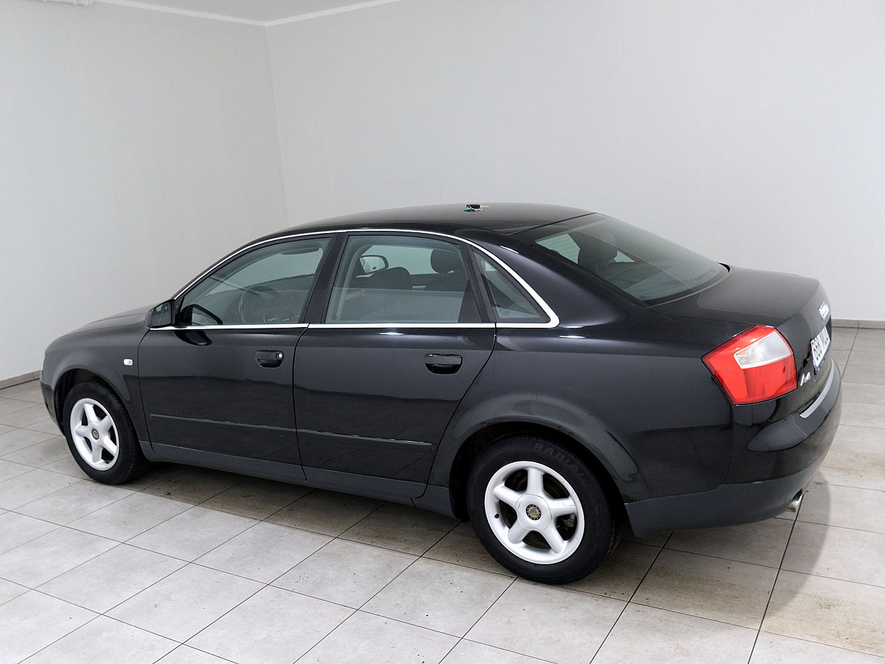 Audi A4 Comfortline ATM 2.0 96 kW - Photo 4