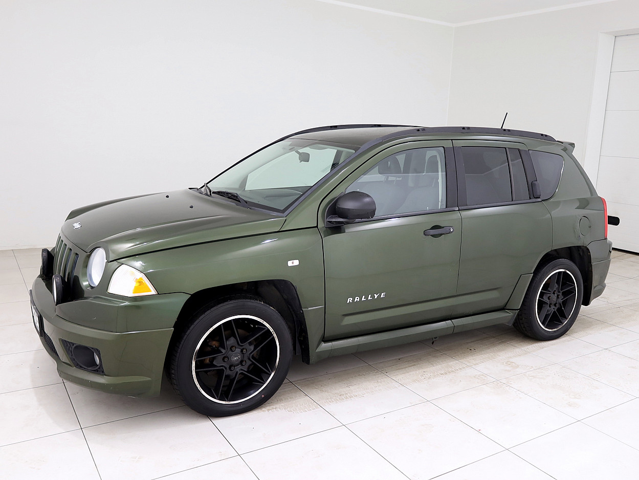 Jeep Compass Rallye ATM 2.4 125 kW - Photo 2