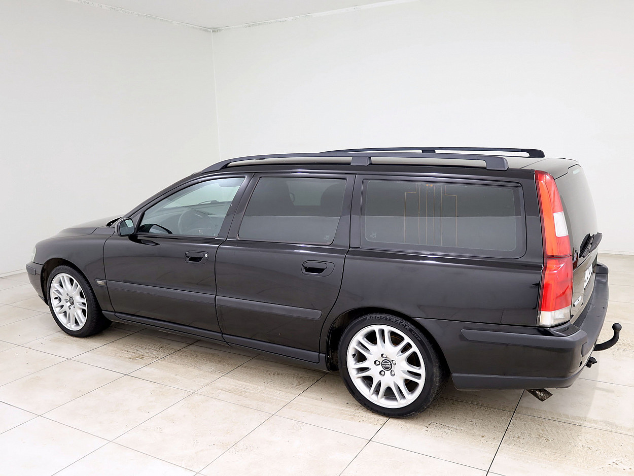 Volvo V70 Summum 2.4 D5 96 kW - Photo 4