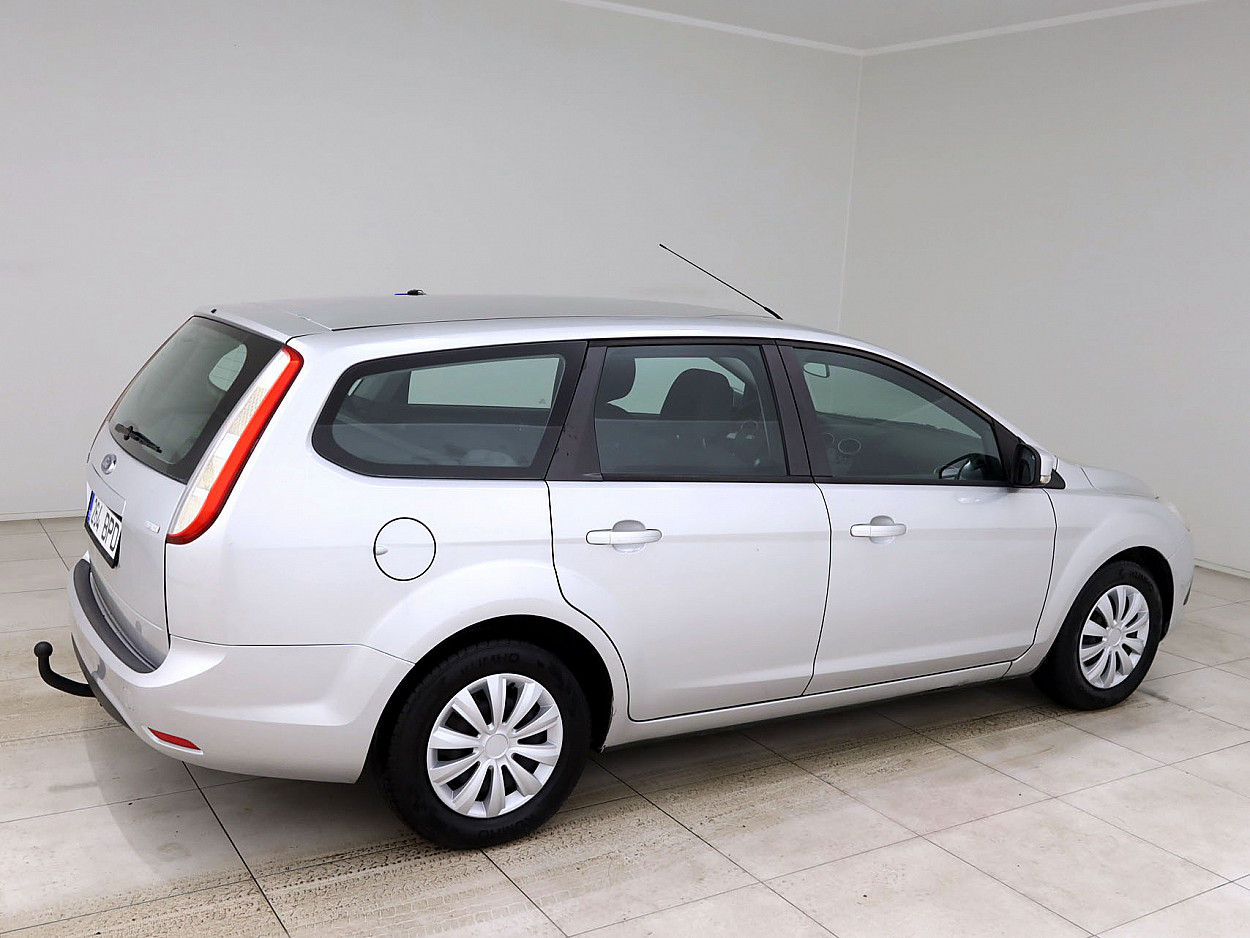 Ford Focus Turnier Facelift 1.6 TDCi 80 kW - Photo 3