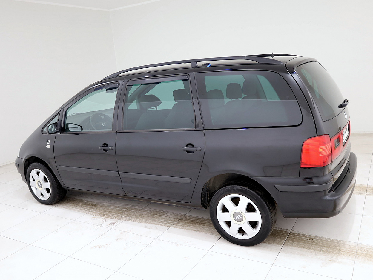 Volkswagen Sharan Comfortline ATM 1.8 110 kW - Photo 4