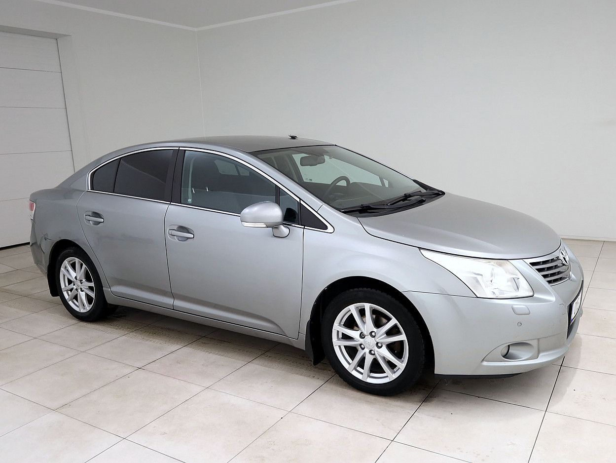 Toyota Avensis Linea Sol ATM 1.8 108 kW - Photo 1