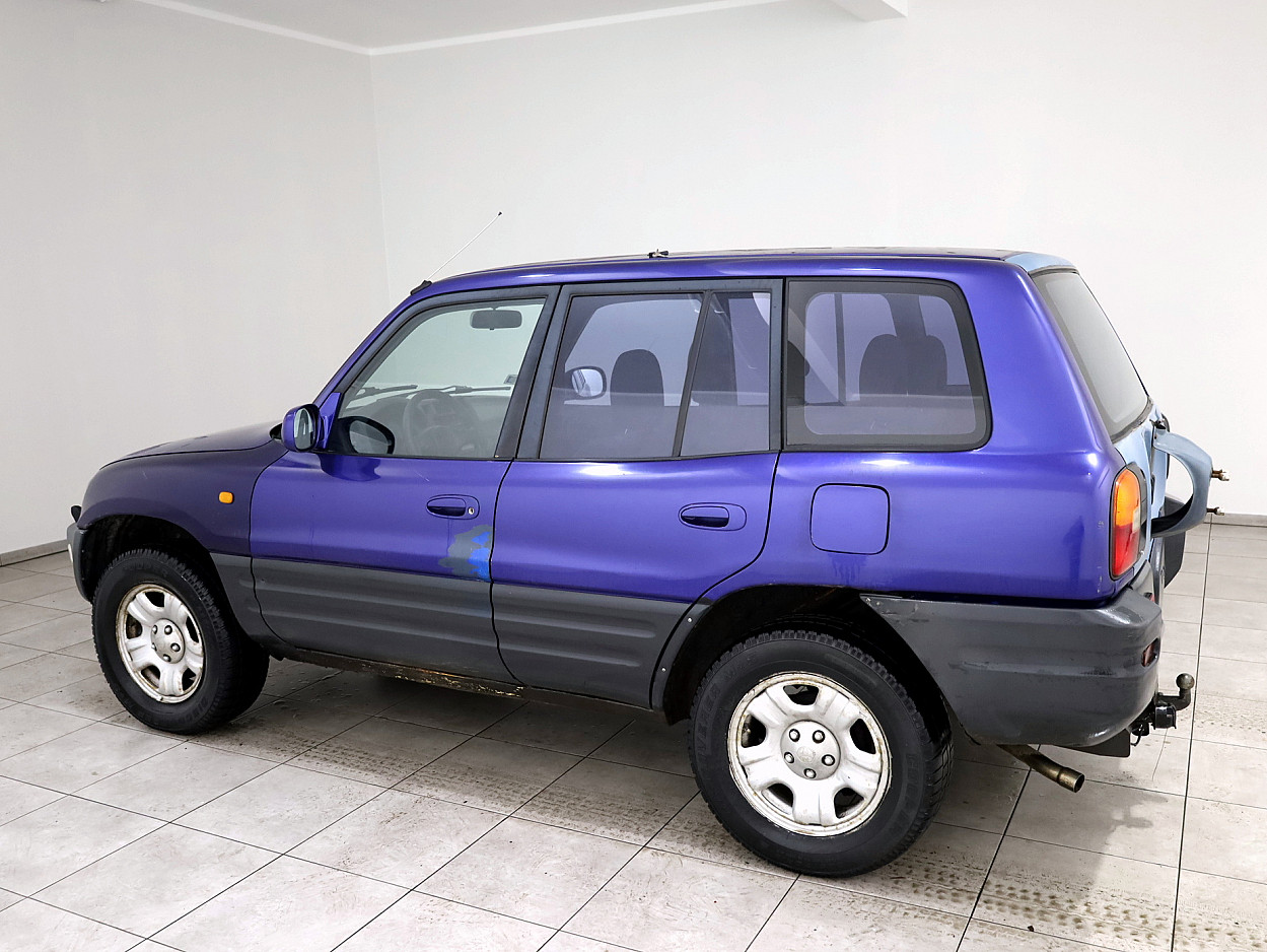 Toyota RAV4 Comfort 4x4 ATM 2.0 95 kW - Photo 4