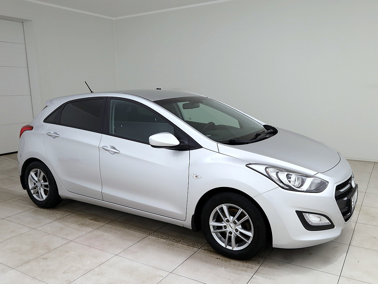 Hyundai i30 Facelift 1.4 CRDi 66 kW - Photo 1