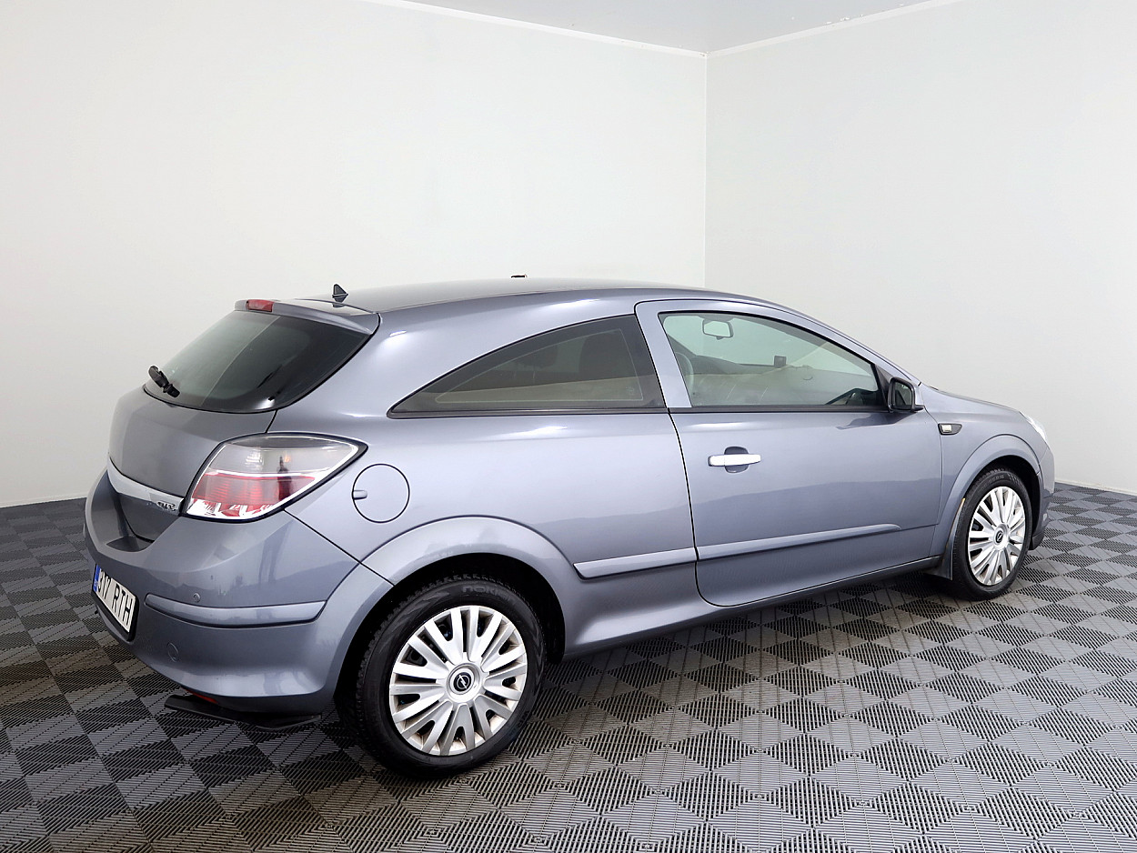Opel Astra GTC Sport 1.9 CDTi 88kW