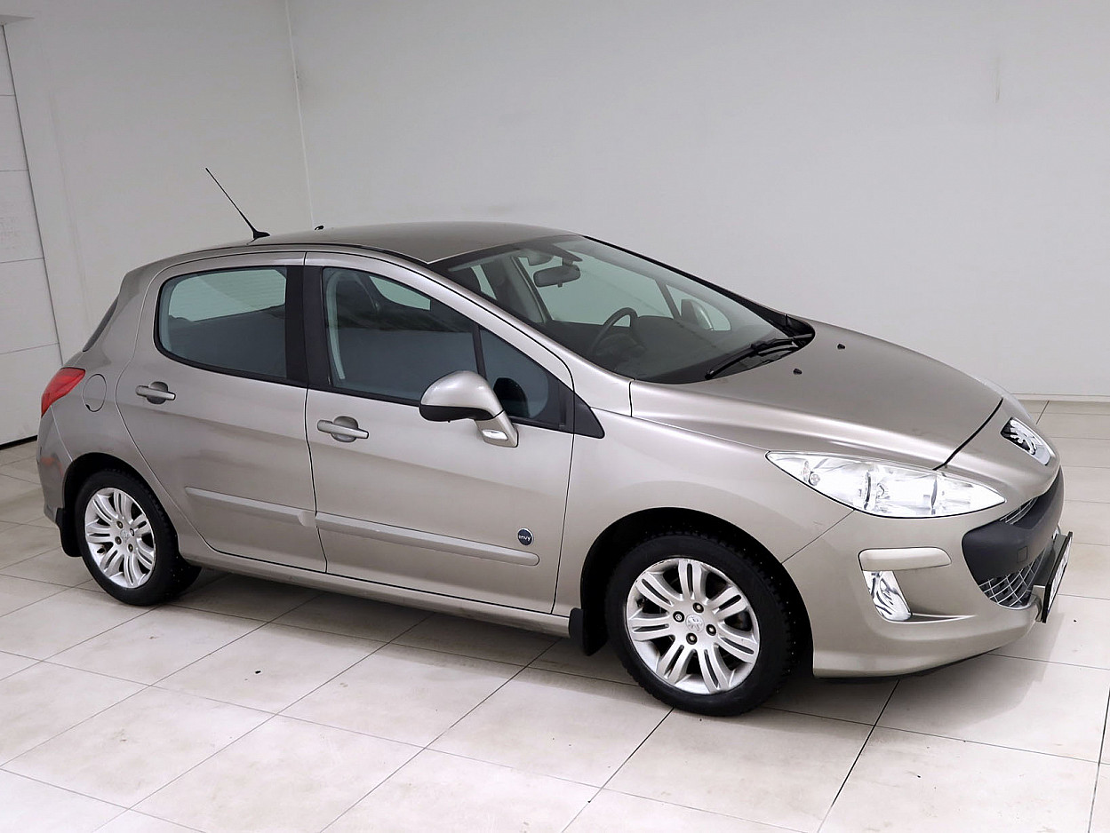 Peugeot 308 Envy 1.6 88 kW - Photo 1