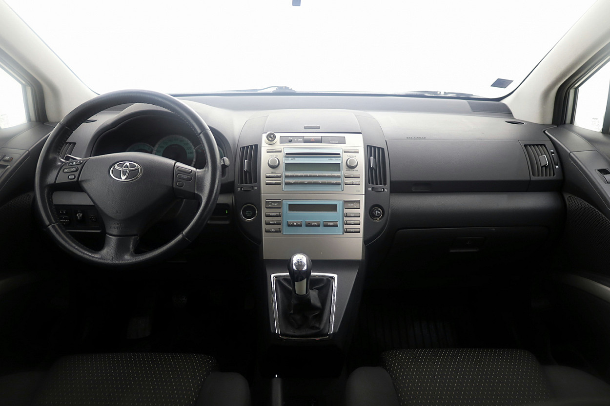 Toyota Corolla Verso Linea Sol Facelift 1.6 81 kW - Photo 5