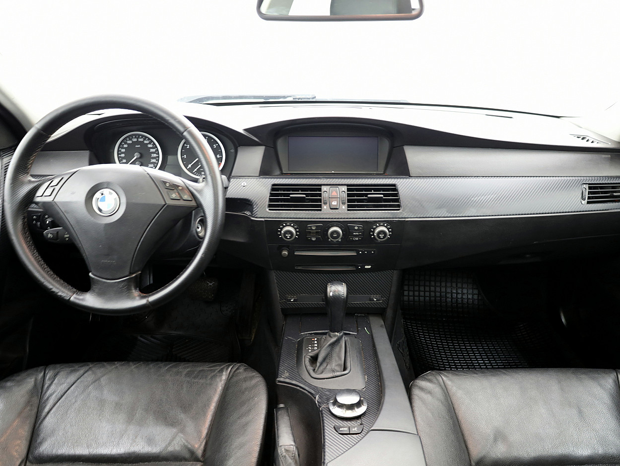 BMW 525 Touring Executive ATM 2.5 141 kW - Photo 5