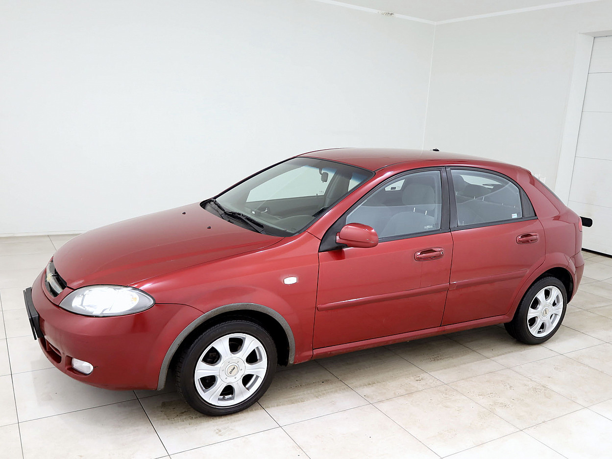 Chevrolet Lacetti Elegance 1.4 70 kW - Photo 2