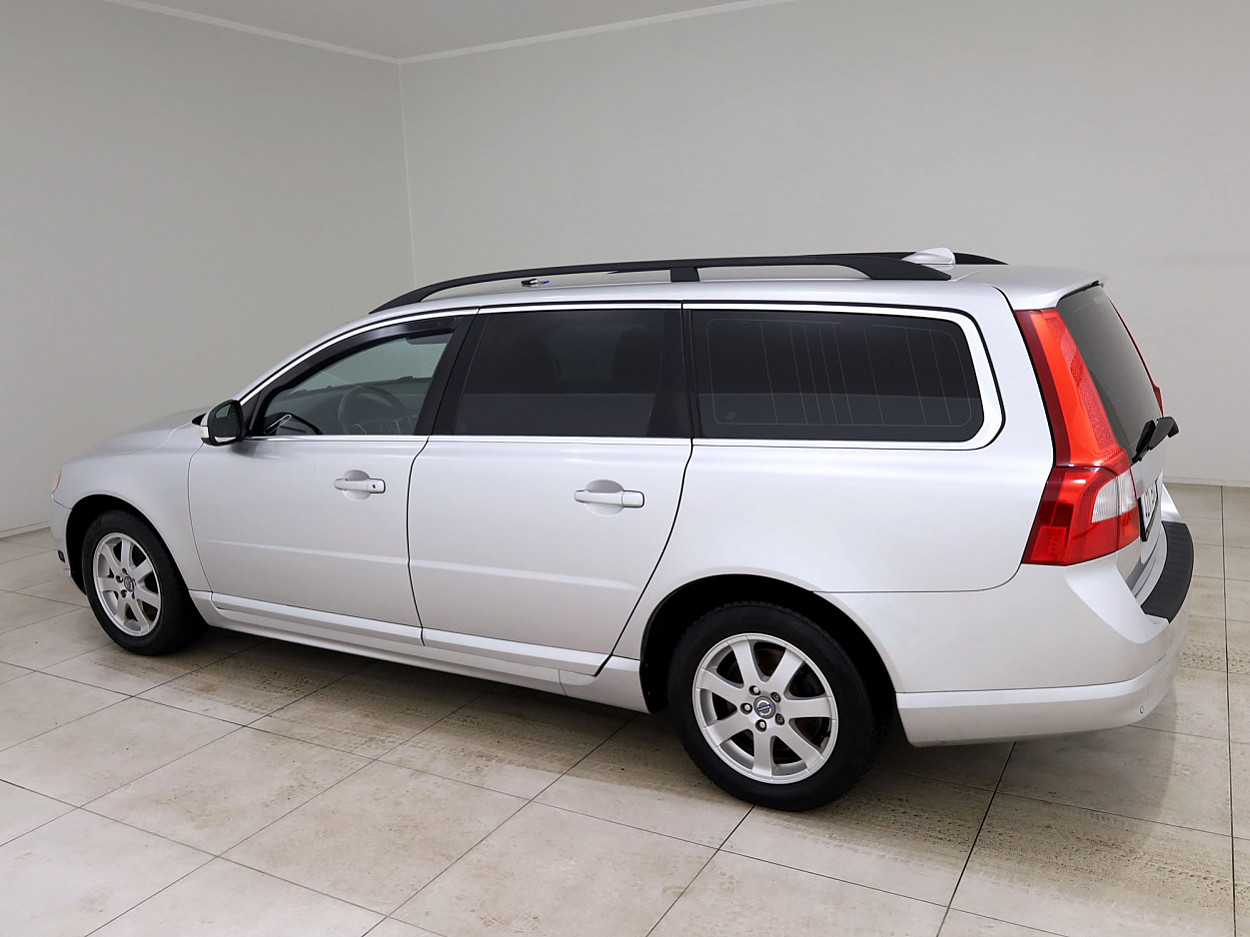 Volvo V70 Summum ATM 2.0 107 kW - Photo 4