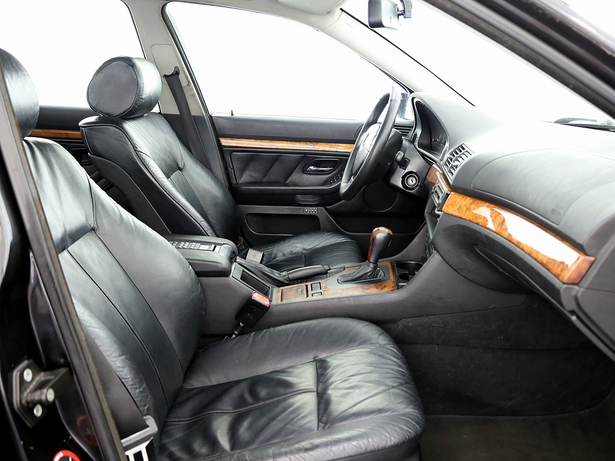 BMW 523 M-Pakett ATM 2.5 125kW