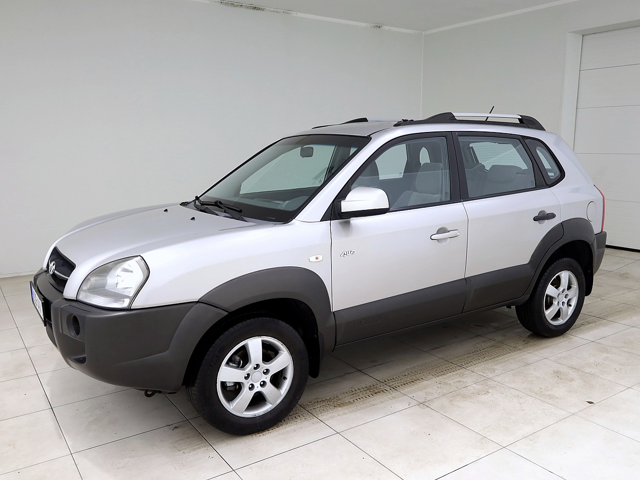 Hyundai Tucson Comfort 4x4 2.0 104 kW - Photo 2