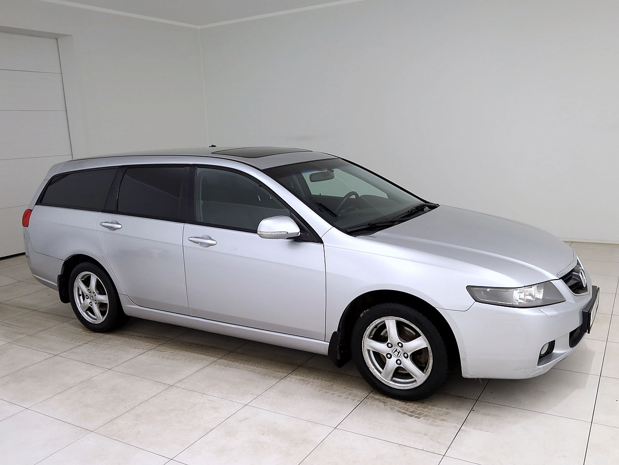 Honda Accord Elegance ATM 2.4 140 kW - Photo 1