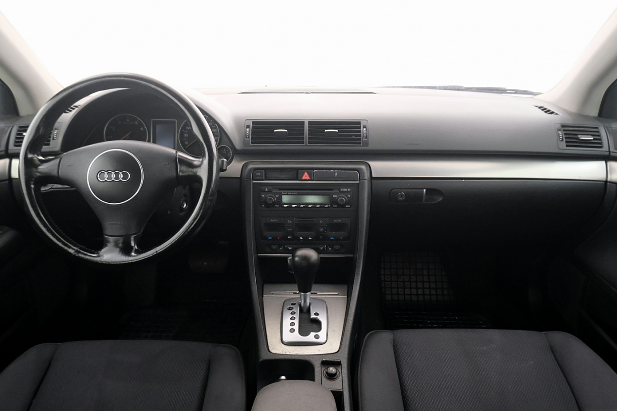 Audi A4 Comfortline ATM 2.0 96 kW - Photo 5