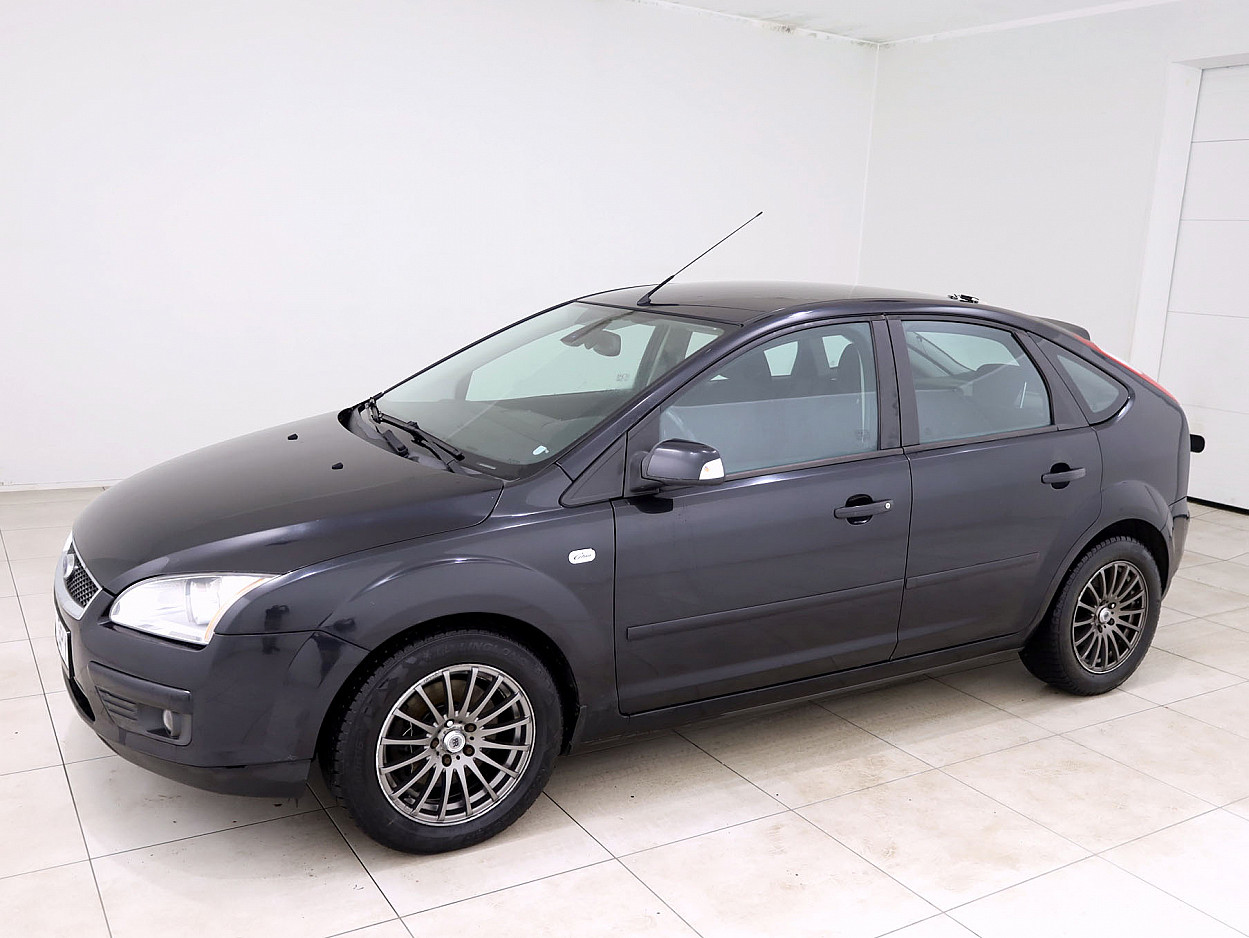 Ford Focus Ghia 1.8 TDCi 85 kW - Photo 2