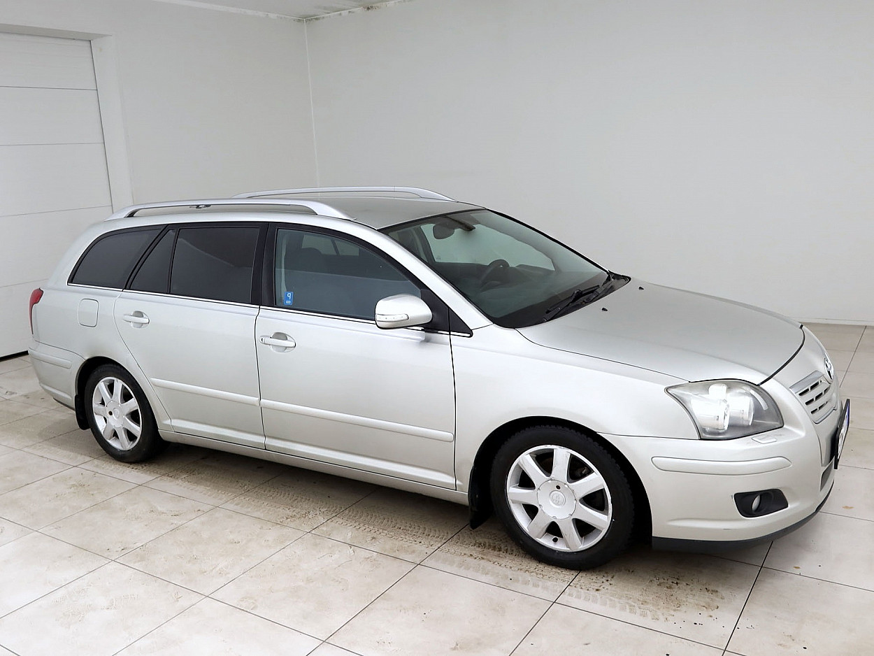 Toyota Avensis Linea Sol Facelift ATM 2.0 108 kW - Photo 1