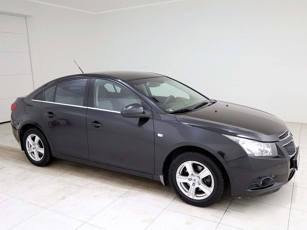 Chevrolet Cruze Comfort ATM 2.0 VCDi 110 kW - Photo 1