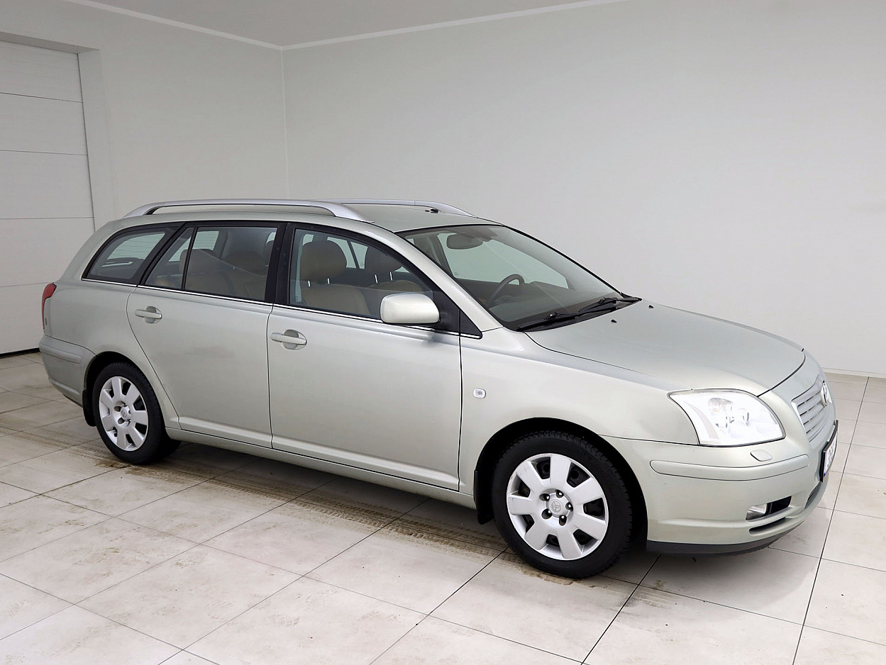 Toyota Avensis Luxury 2.0 D-4D 85 kW - Photo 1