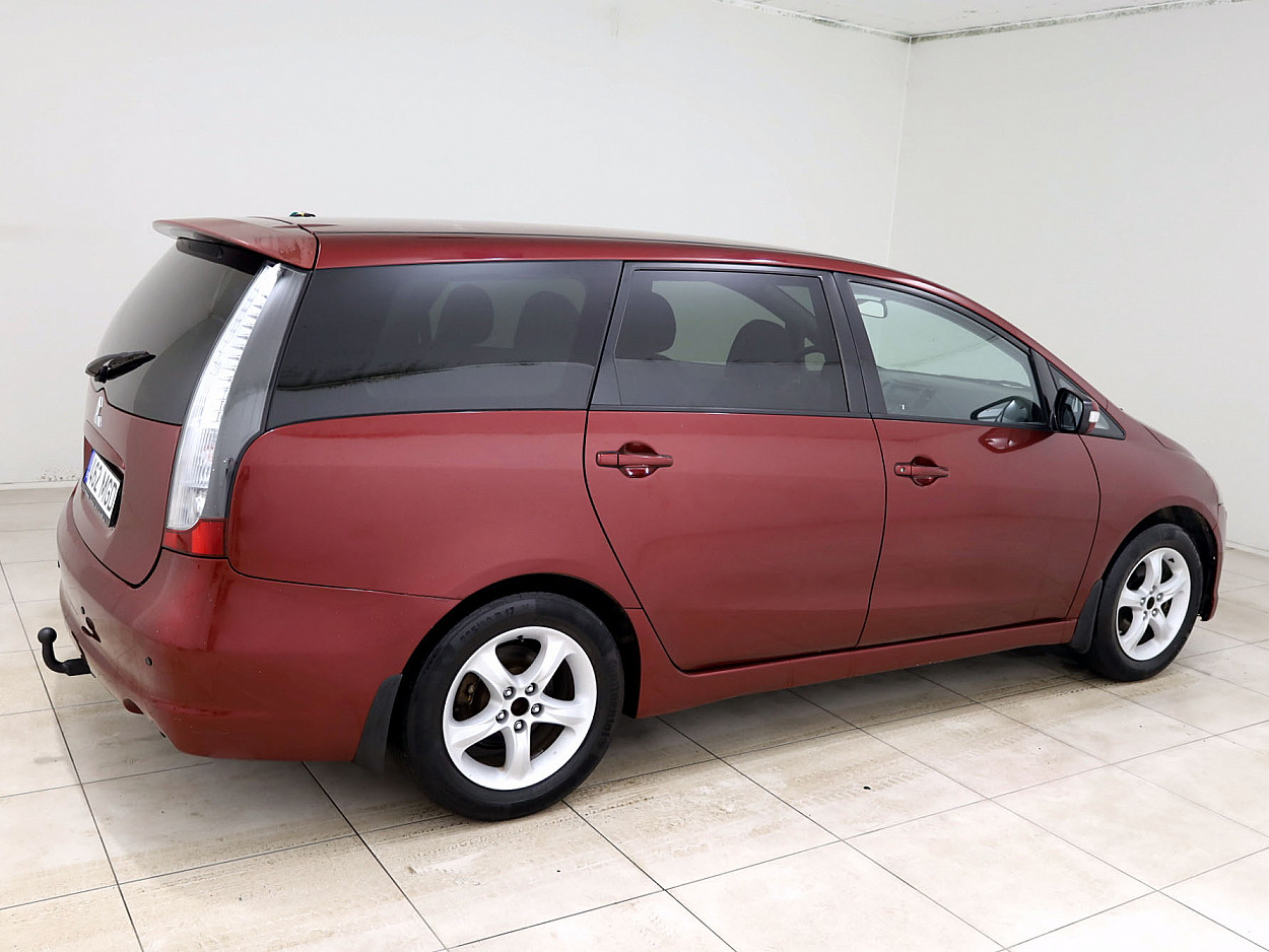 Mitsubishi Grandis Comfort ATM 2.4 121 kW - Photo 3