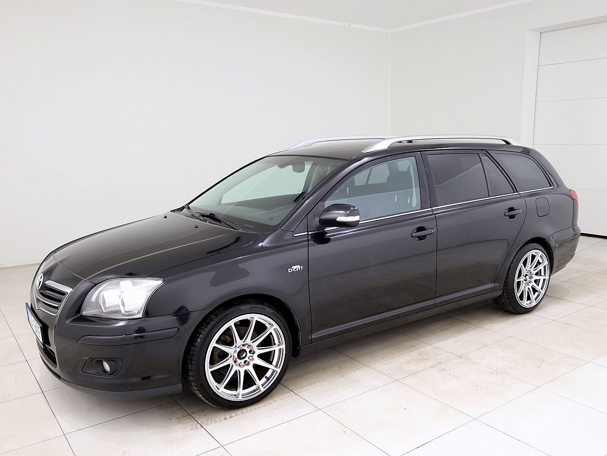 Toyota Avensis Exclusive Facelift 2.2 D-CAT 130 kW - Photo 2