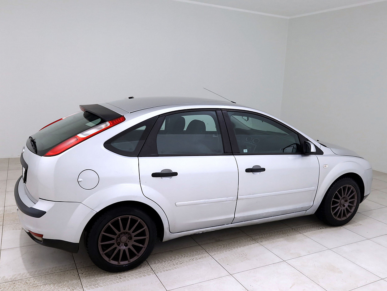 Ford Focus Trend 1.6 85 kW - Photo 3