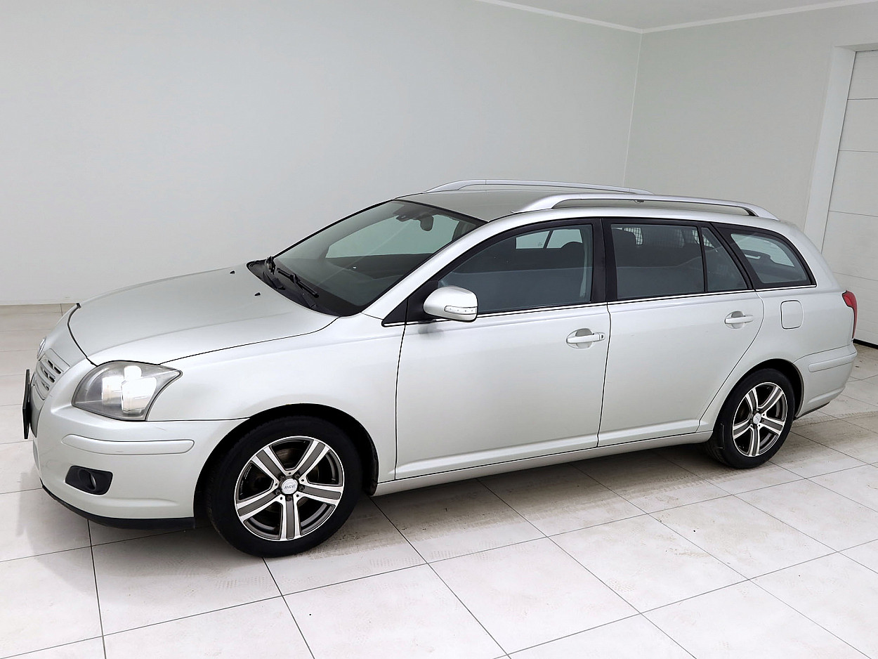 Toyota Avensis Linea Sol Facelift 1.8 95 kW - Photo 2