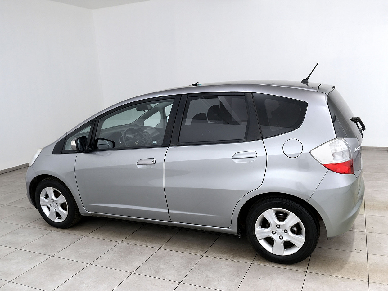 Honda Jazz Elegance ATM 1.3 73 kW - Photo 4