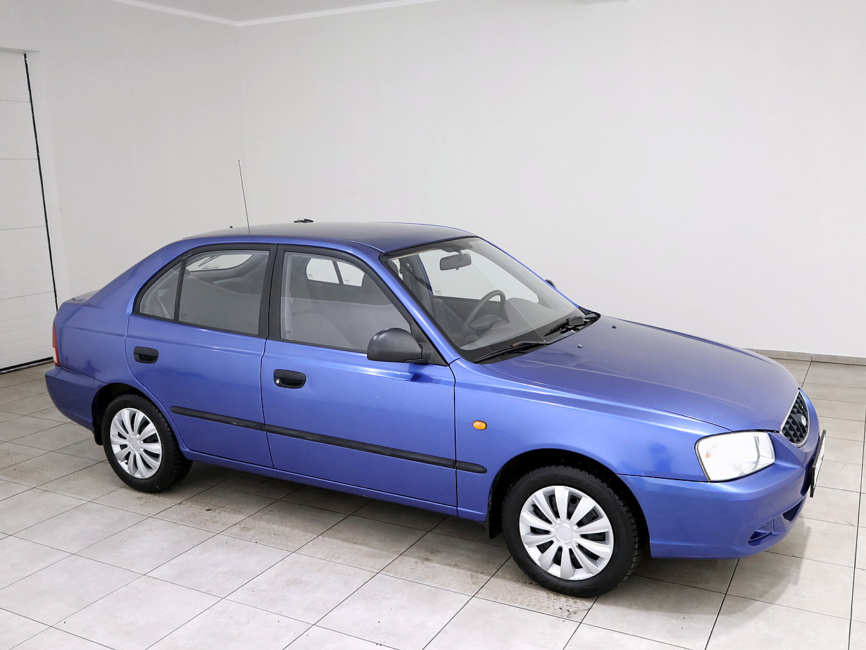 Hyundai Accent City 1.3 63 kW - Photo 1