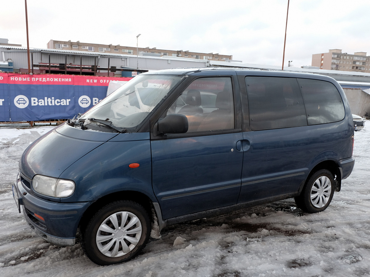 Nissan Serena 2.0 49 kW - Photo 2