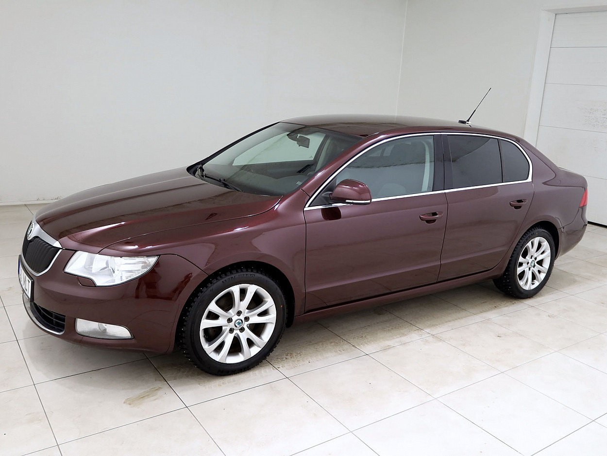 Skoda Superb Comfortline ATM 1.8 118 kW - Photo 2