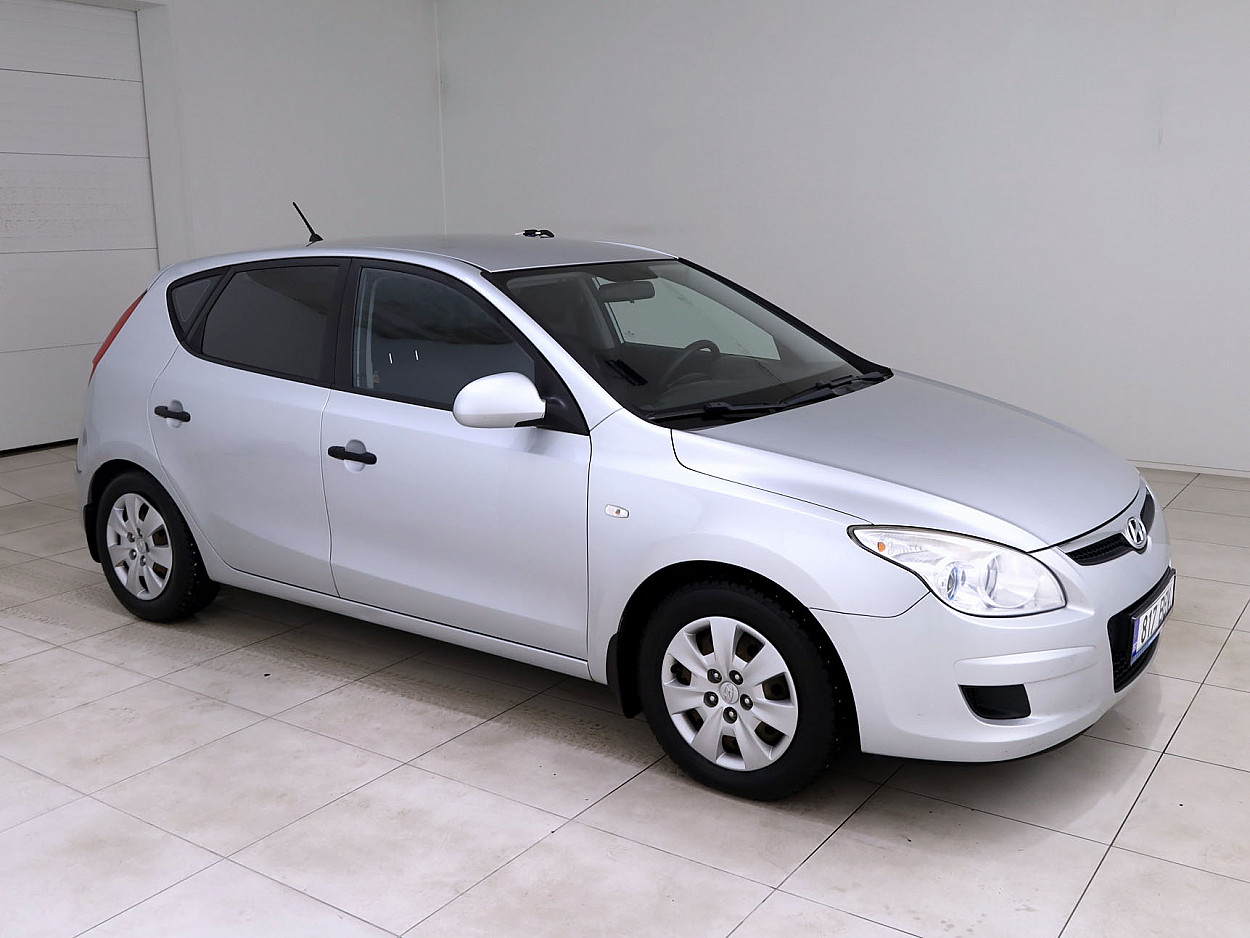 Hyundai i30 Comfort Facelift 1.6 CRDi 66 kW - Photo 1