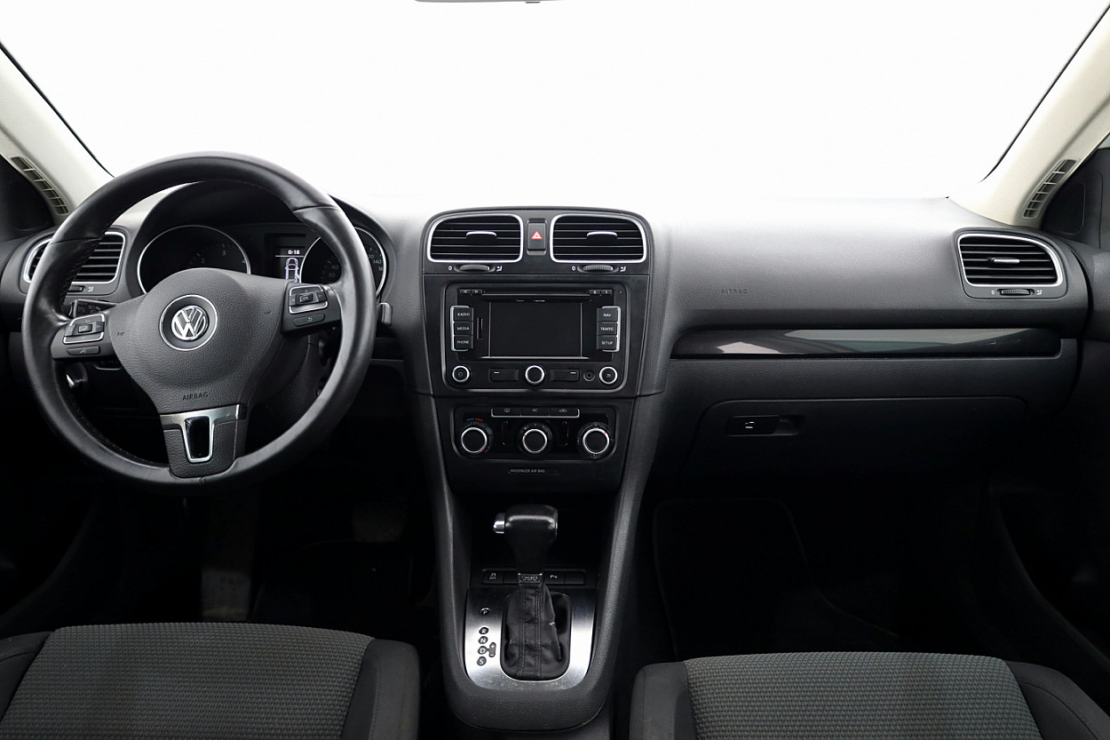 Volkswagen Golf Comfortline ATM 2.0 TDI 103 kW - Photo 5