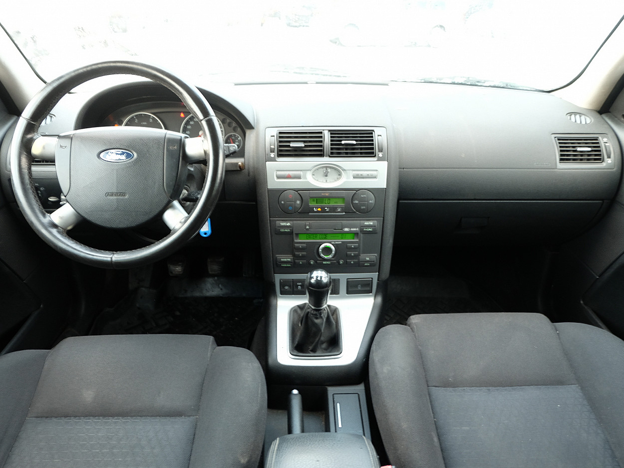 Ford Mondeo 2.0 TDCi 66 kW - Photo 5