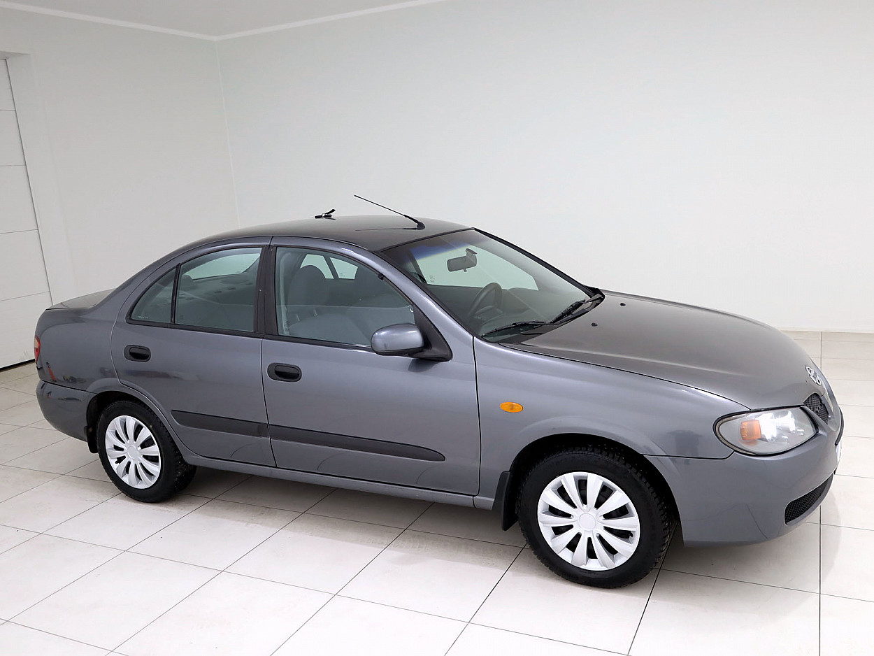 Nissan Almera Elegance Facelift 1.5 72 kW - Photo 1