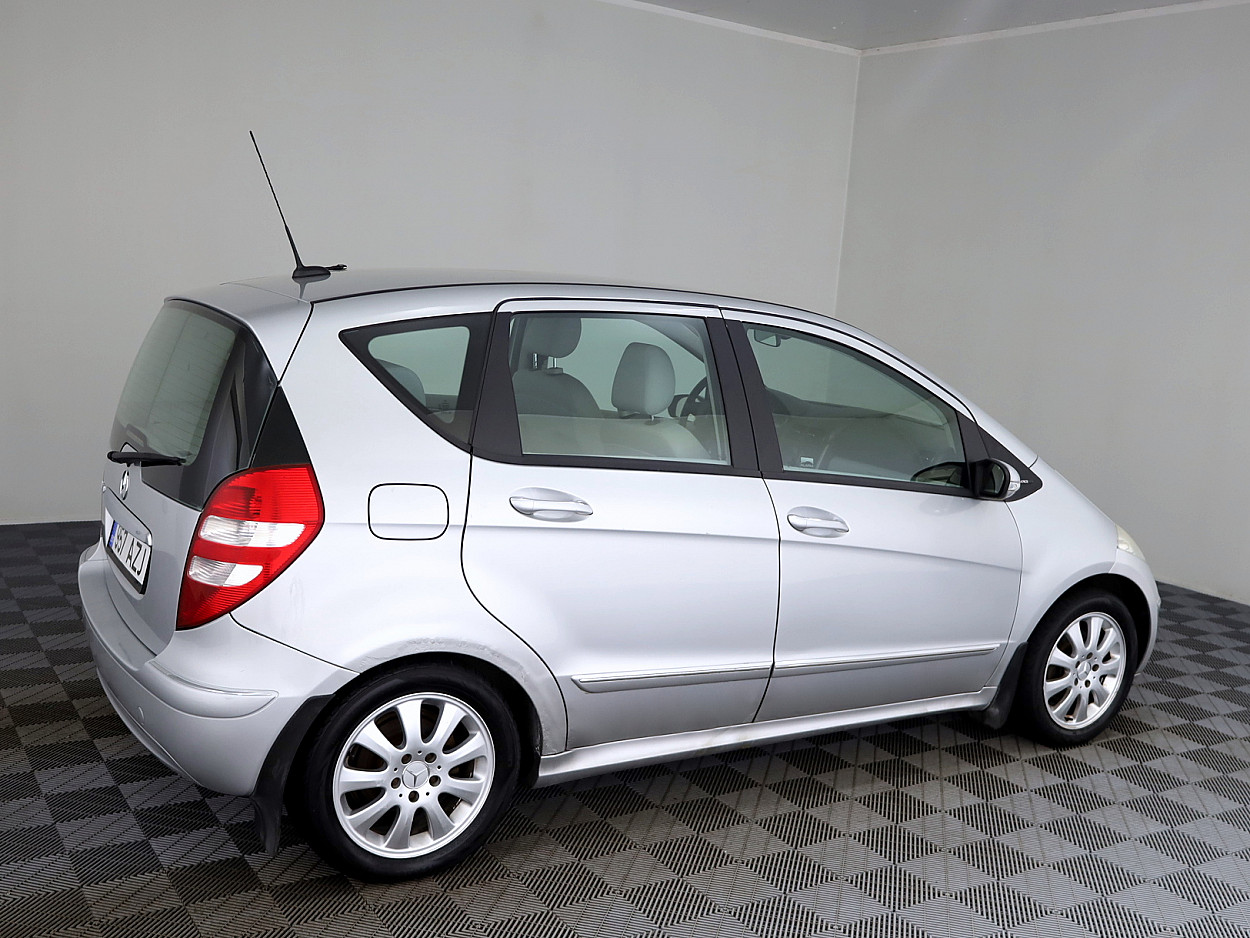 Mercedes-Benz A 170 Elegance 1.7 85kW