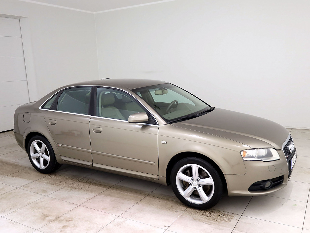 Audi A4 S-Line Facelift ATM 2.0 147 kW - Photo 1