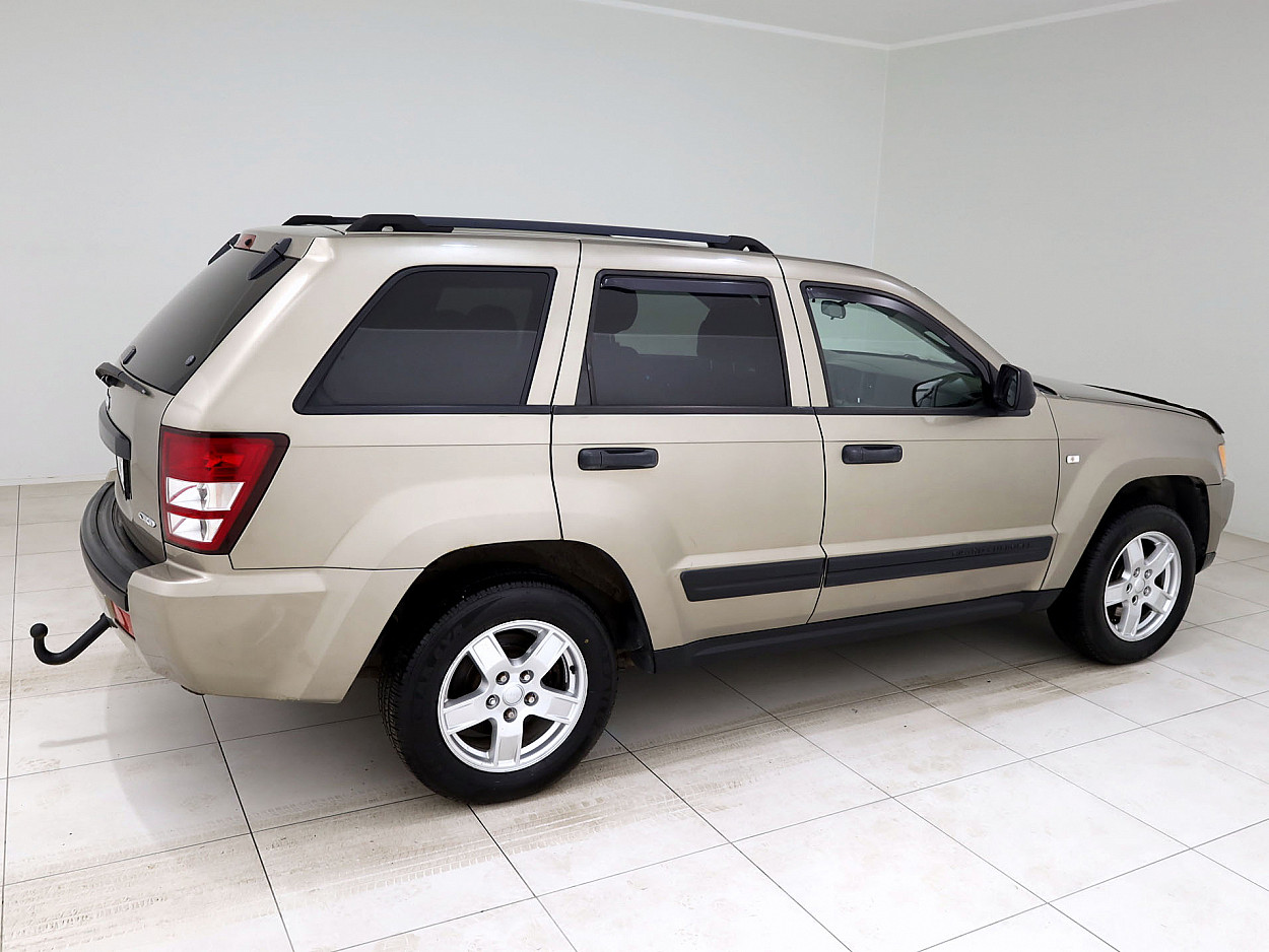 Jeep Grand Cherokee Laredo 3.0 CRD 160 kW - Photo 3