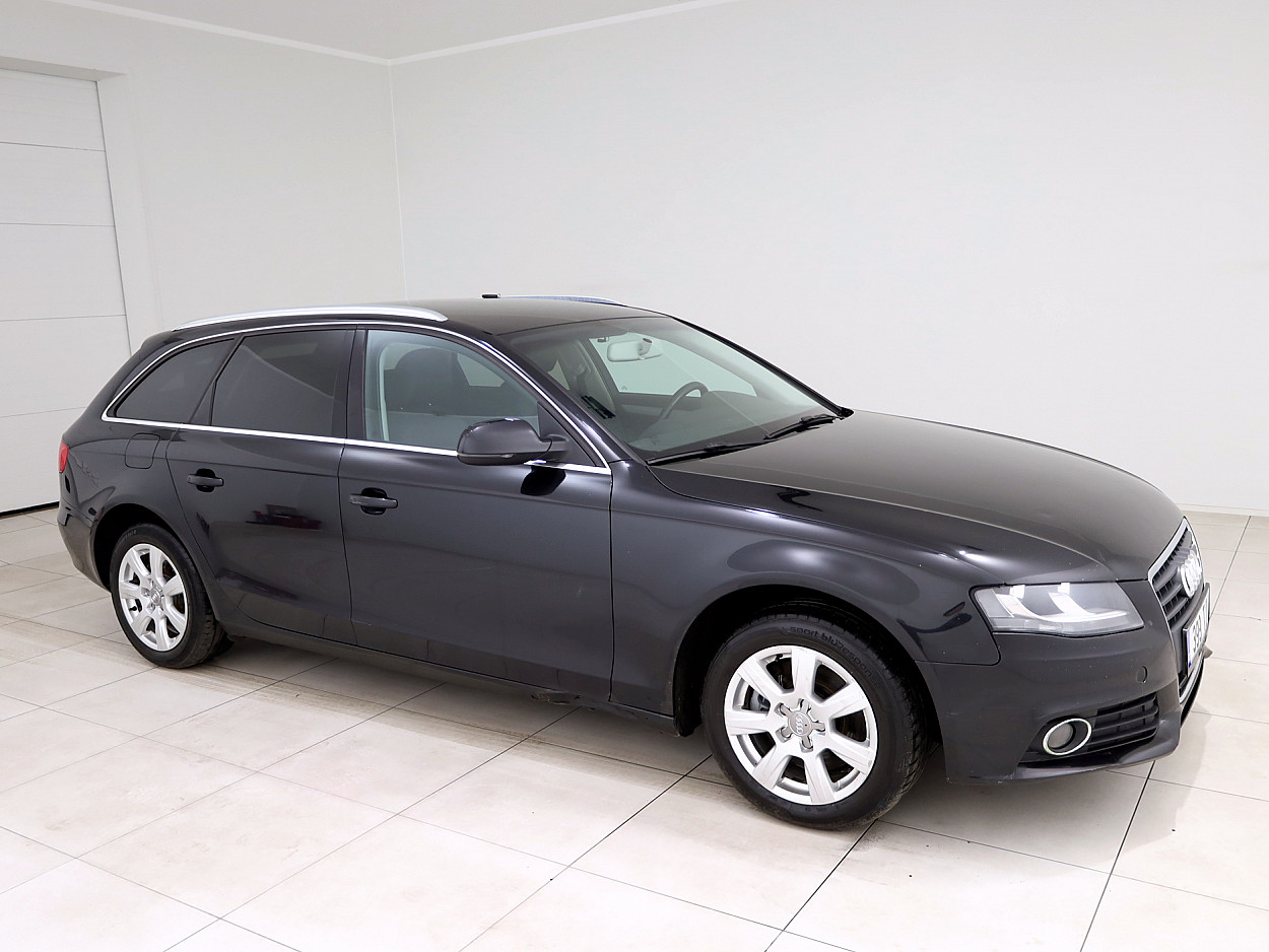 Audi A4 Avant Comfortline Facelift ATM 2.0 TDI 105 kW - Photo 1