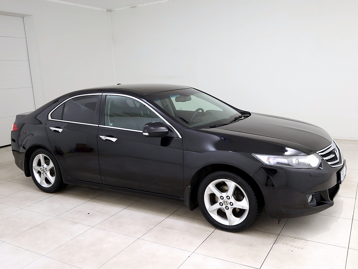 Honda Accord Elegance ATM 2.0 115 kW - Photo 1