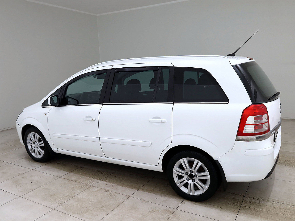 Opel Zafira Elegance Facelift 1.7 CDTi 92 kW - Photo 4